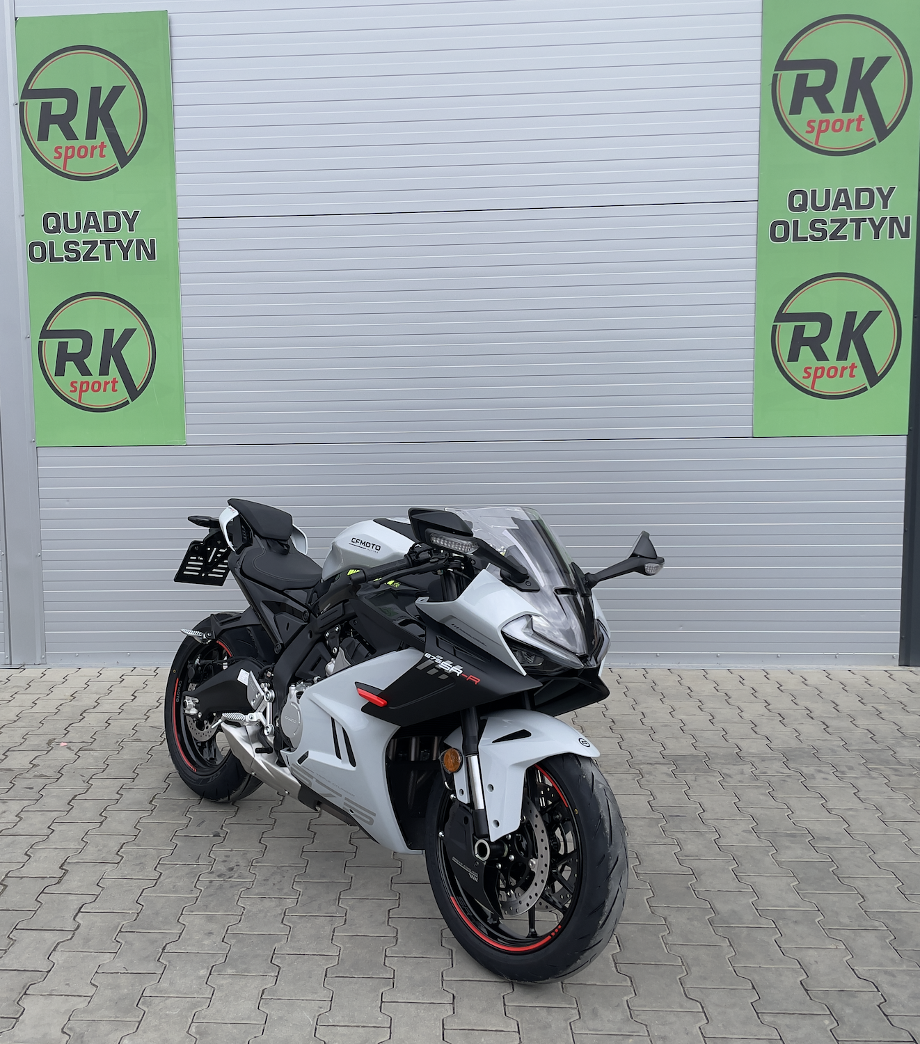 CFMoto 675SR-S Szary