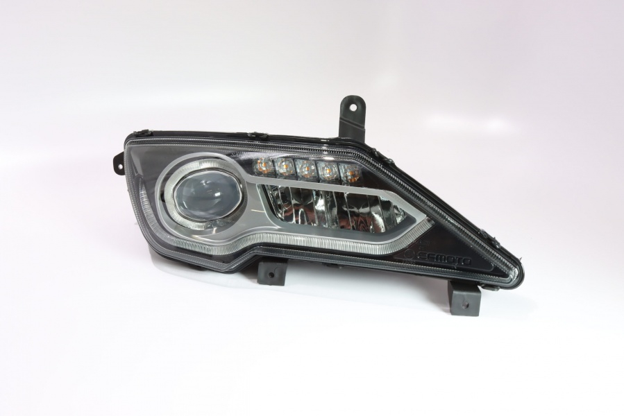 Przednia prawa lampa  CFMoto 2gen #9AWA-160120-40000 #9AWV-160120-7401-M1